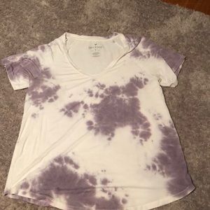 tie-dye T-shirt